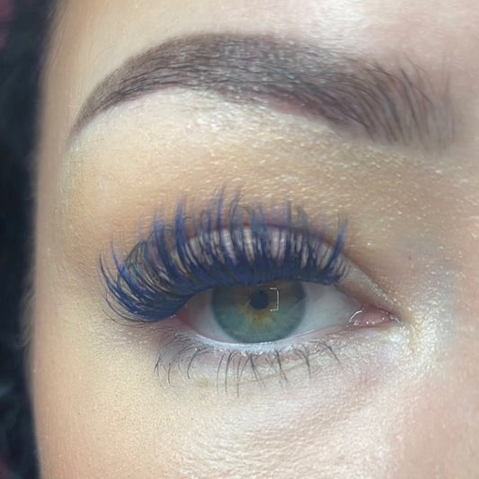 Easy peasy diy blue colour lashes