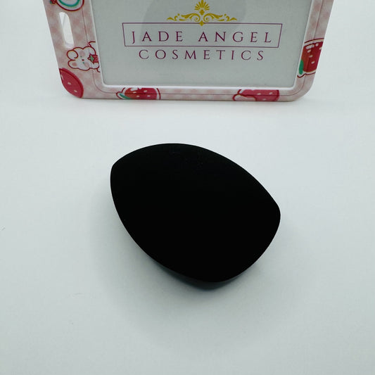 Easy blend black makeup sponge